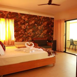 Double or Twin Room Sea View